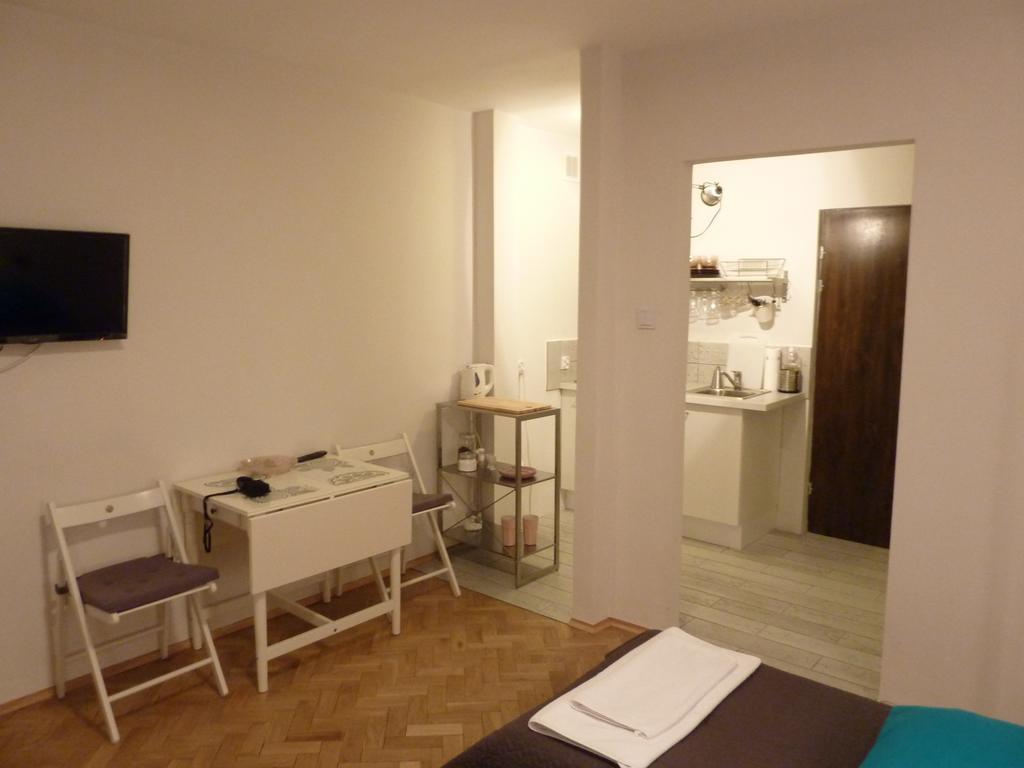 Koro De Varsovio - Apartament Ciasna 10 Exterior photo